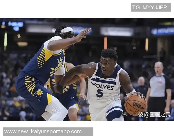 爱德华兹称赞克拉克表现出色称其提升球队整体防守能力 爱德华兹称赞克拉克表现出色称其提升球队整体防守能力