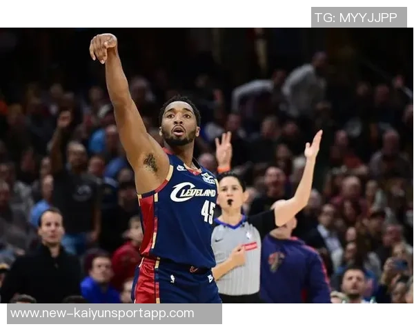 赛季至今三分球命中数排行榜米切尔领衔哈登克尼佩尔并列第三库里位列第六