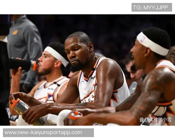 周最佳提名名单揭晓小卡布克库里杜兰特杰伦布朗等明星球员争夺荣誉